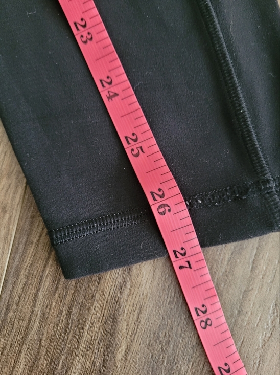 Black TNA Golden Stretch Leggings - With Pockets - Picture 6 of 7